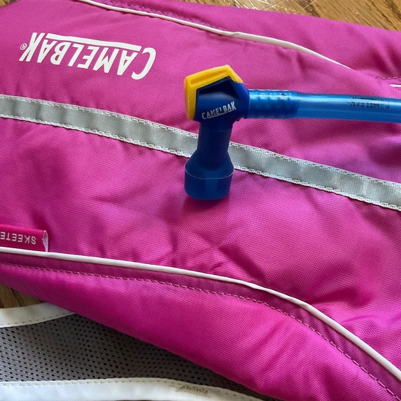 Camelbak Pink Hydration Pack with Blue Tube - Picture 3 of 5